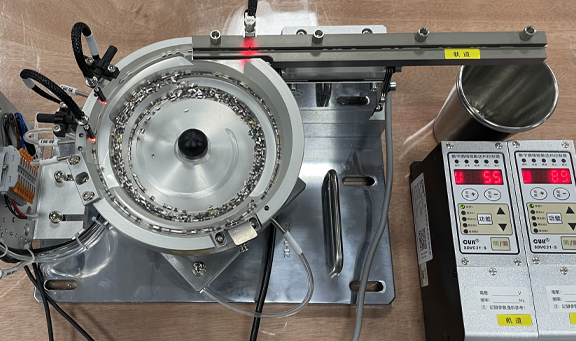 振動(dòng)盤(pán)底座安裝注意事項(xiàng)